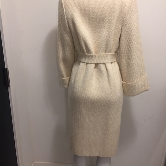 Ladies 100% Laine coat. - Picture 7 of 11